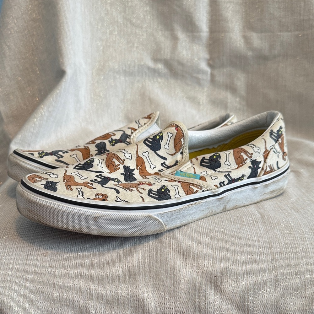 Vans Simpsons Slip-On Sz 6.5 Sneakers w/ Snowball and Santa’s Little Helper